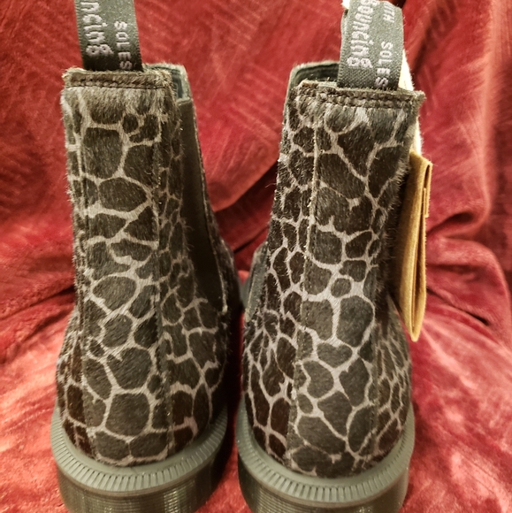 Dr Martens CHELSEA BOOTS - Picture 6 of 12